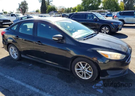 2016 Ford Focus Se z USA, uszkodzony, nr VIN 1FADP3F23GL264254